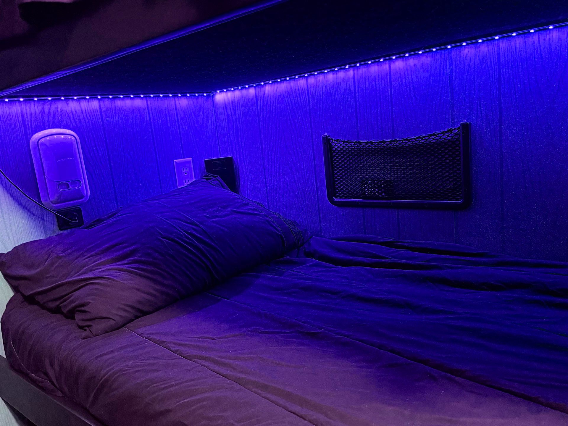 Rear bunk with LED lighting